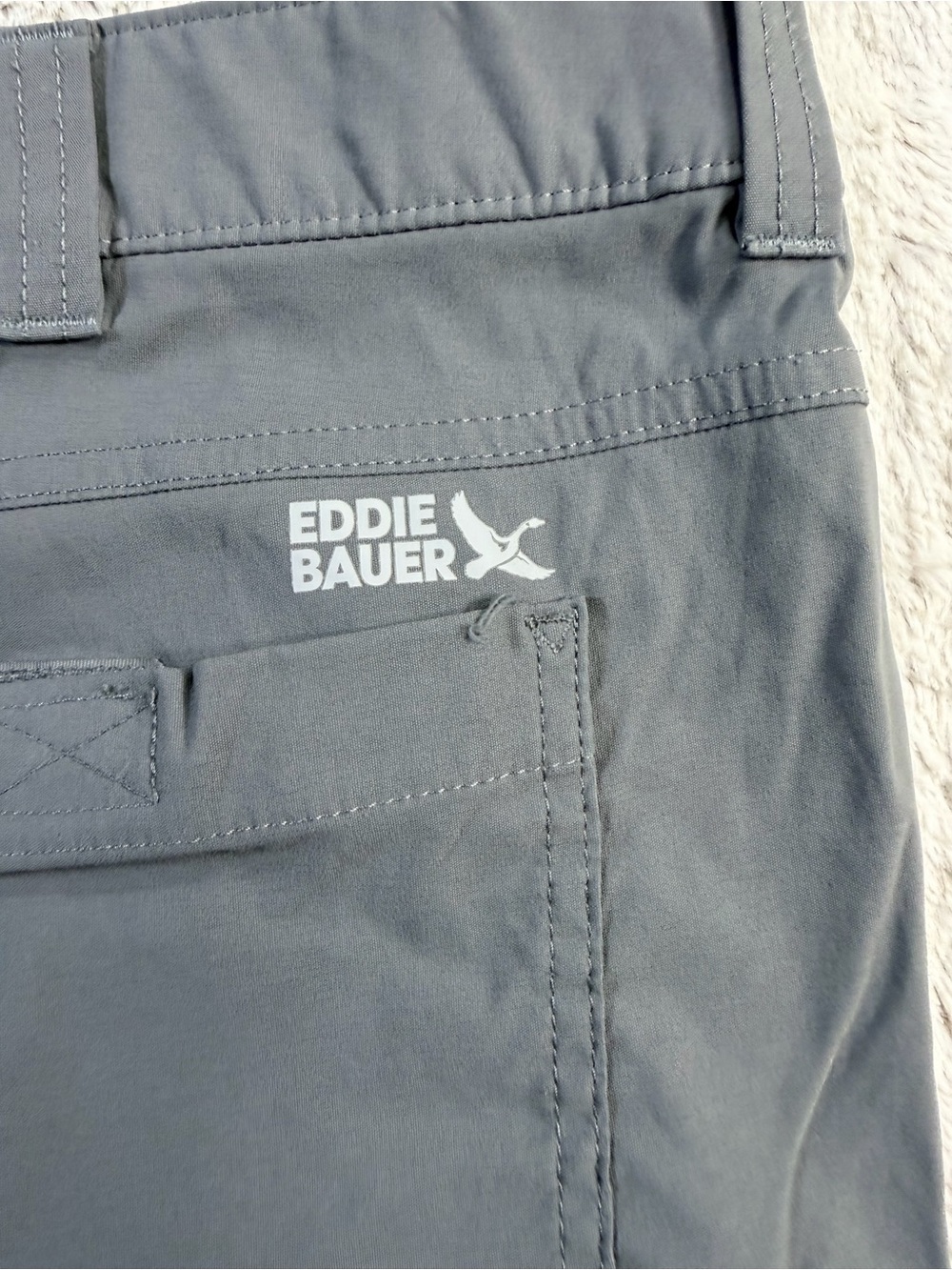 Eddie Bauer Gray Performance Hiking Shorts Men’s Size 40 - Picture 5 of 7